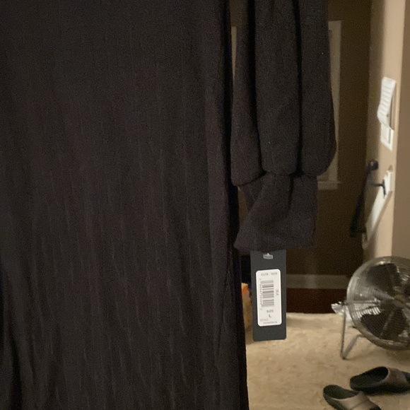 Bebe Large Fitting Dress! Never Worn, has tags! Very very cute! - Picture 3 of 5